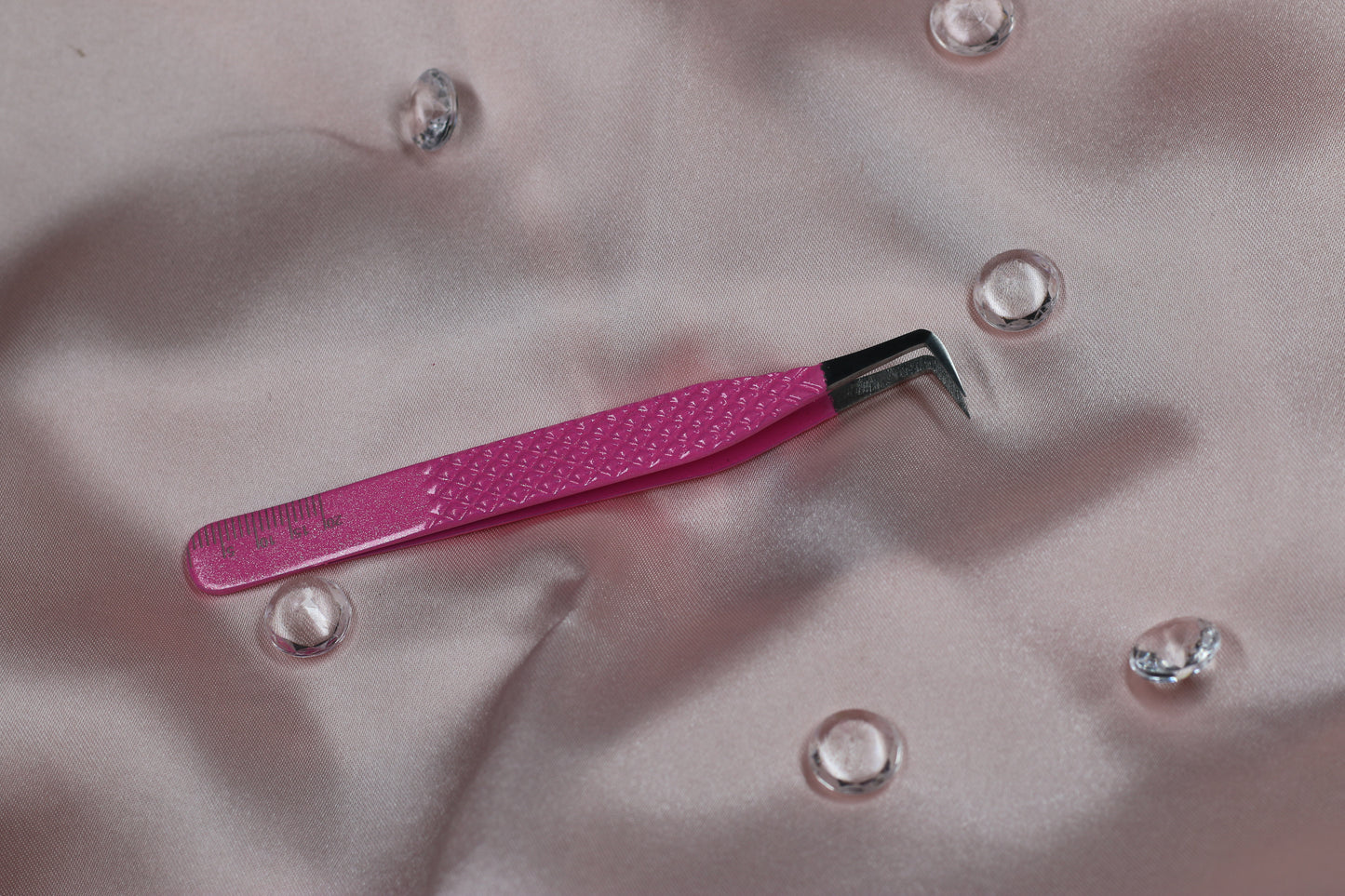Tweezers